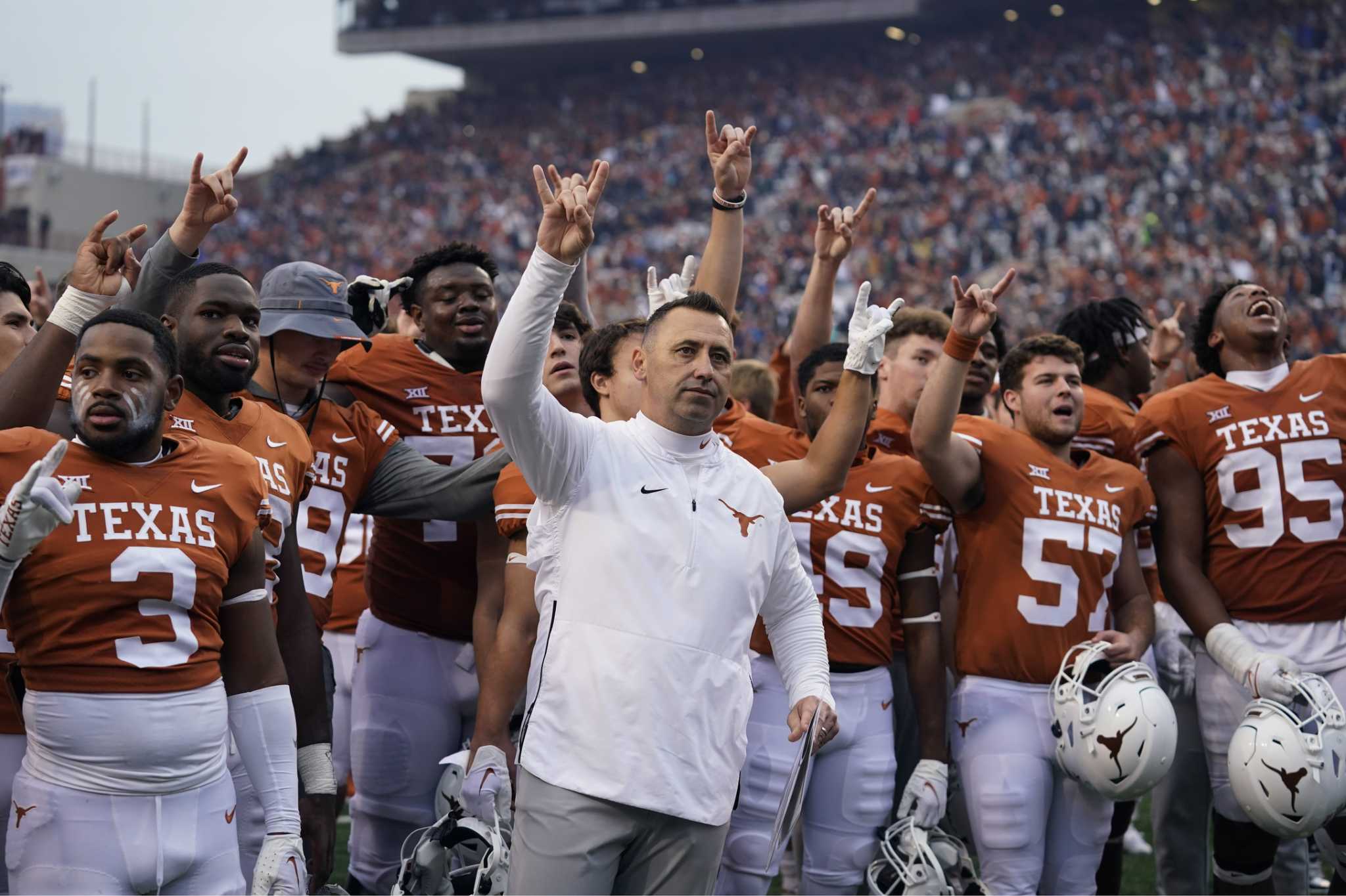 Texas' Steve Sarkisian To Speak At Touchdown Club Of Houston