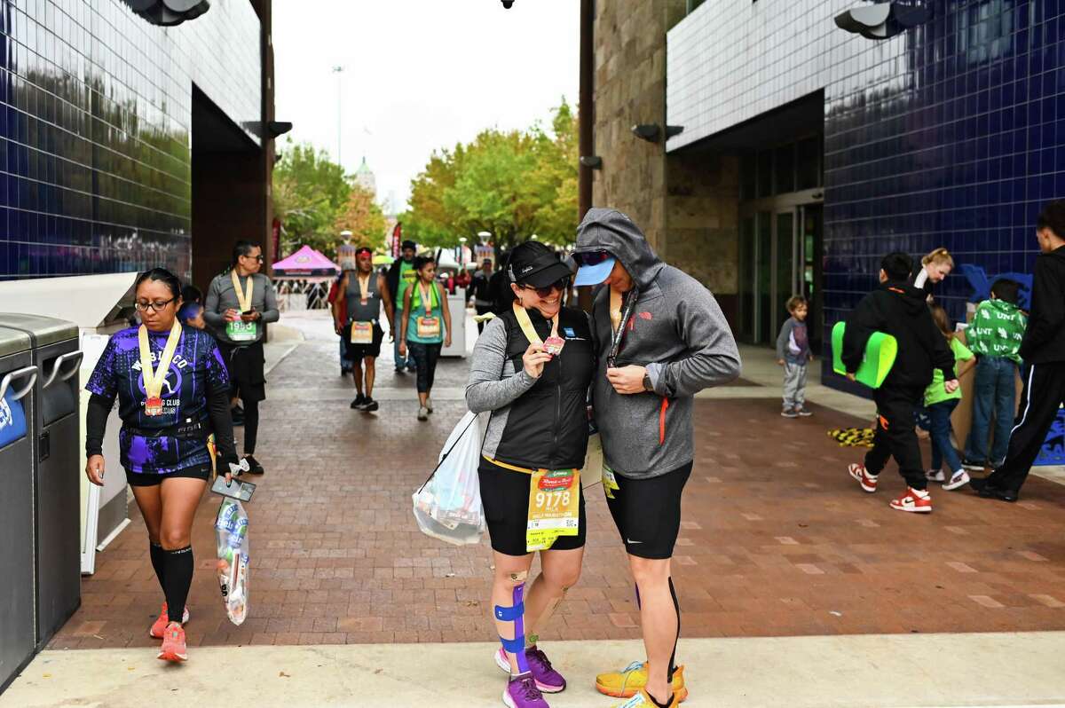 San Antonio’s Janessa Dunn wins Rock ‘n’ Roll marathon