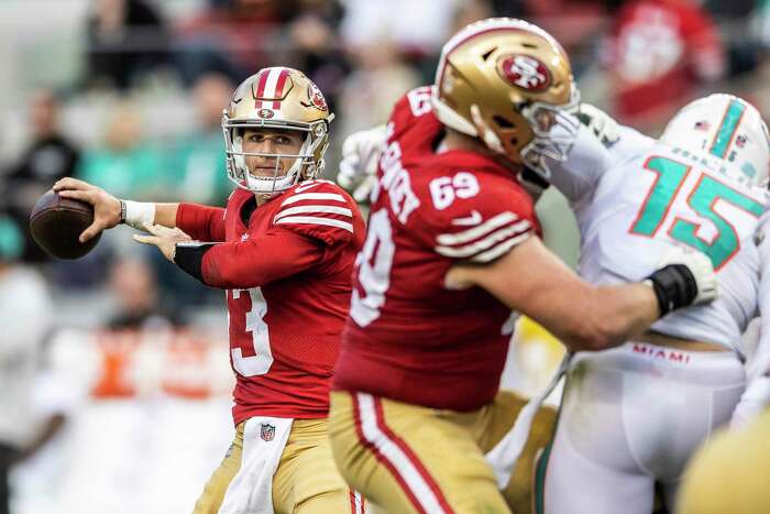 Santa Clara, United States. 04th Dec, 2022. San Francisco 49ers' Nick Bosa  (97) celebrates his sack against Miami Dolphins starting quarterback Tua  Tagovailoa (1) in the second quarter at Levi's Stadium in