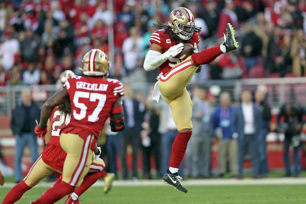 NFL scores: Packers stay alive while 49ers start Garoppolo era with win, NFL