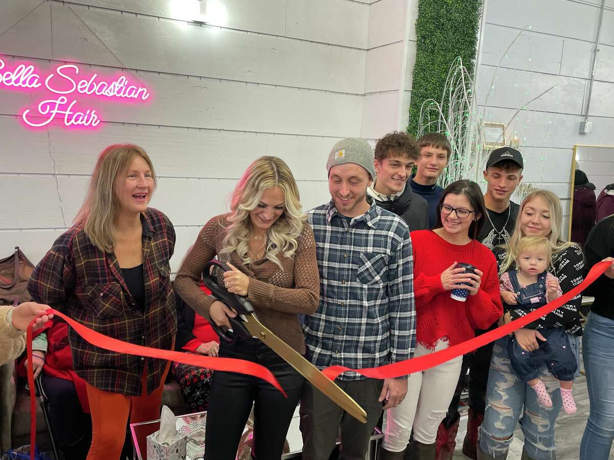 Bella Sebastian Hair drew a crowd in Reed City during the company's ribbon cutting ceremony. 