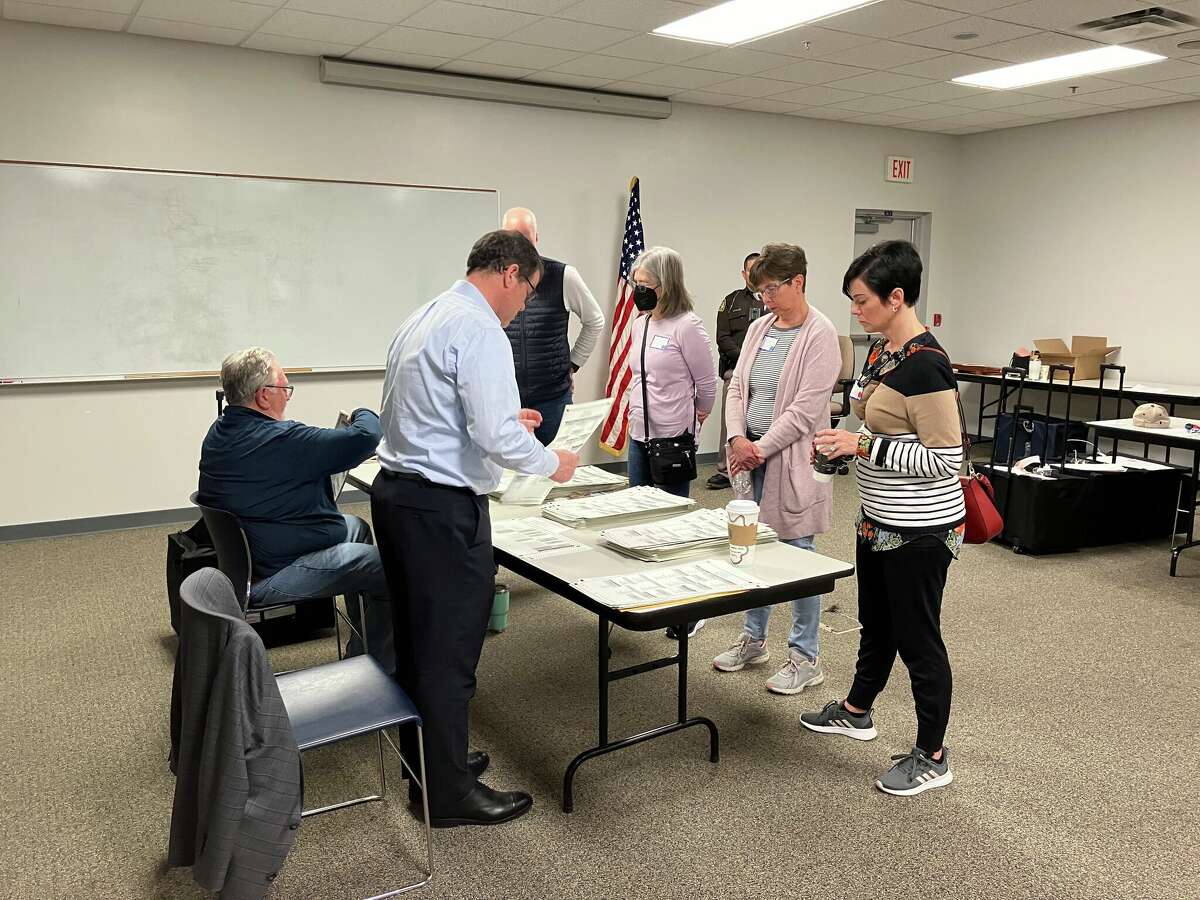 Votes for the Midland County Commission 6th District race are recounted on Monday, Dec. 5, 2022 at the Homer Township Public Safety Building. Commissioner Eric Dorrien's Nov. 8 reelection was upheld in Monday's recount. His opponent, Sarah Schulz, had requested the recount after Dorrien won the Nov. 8 vote by five votes.