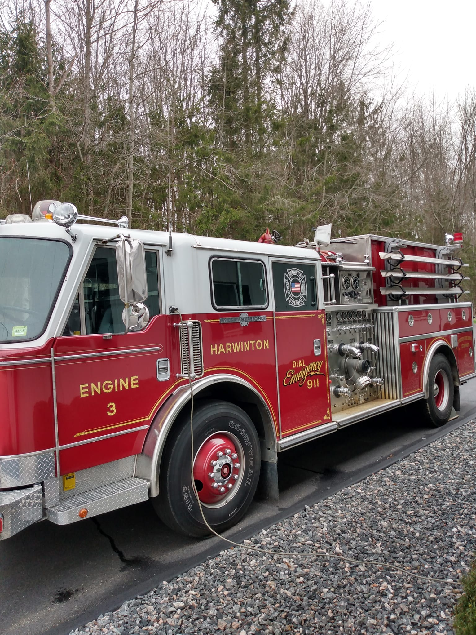 Officials Harwinton school evacuated after staff report gas odor