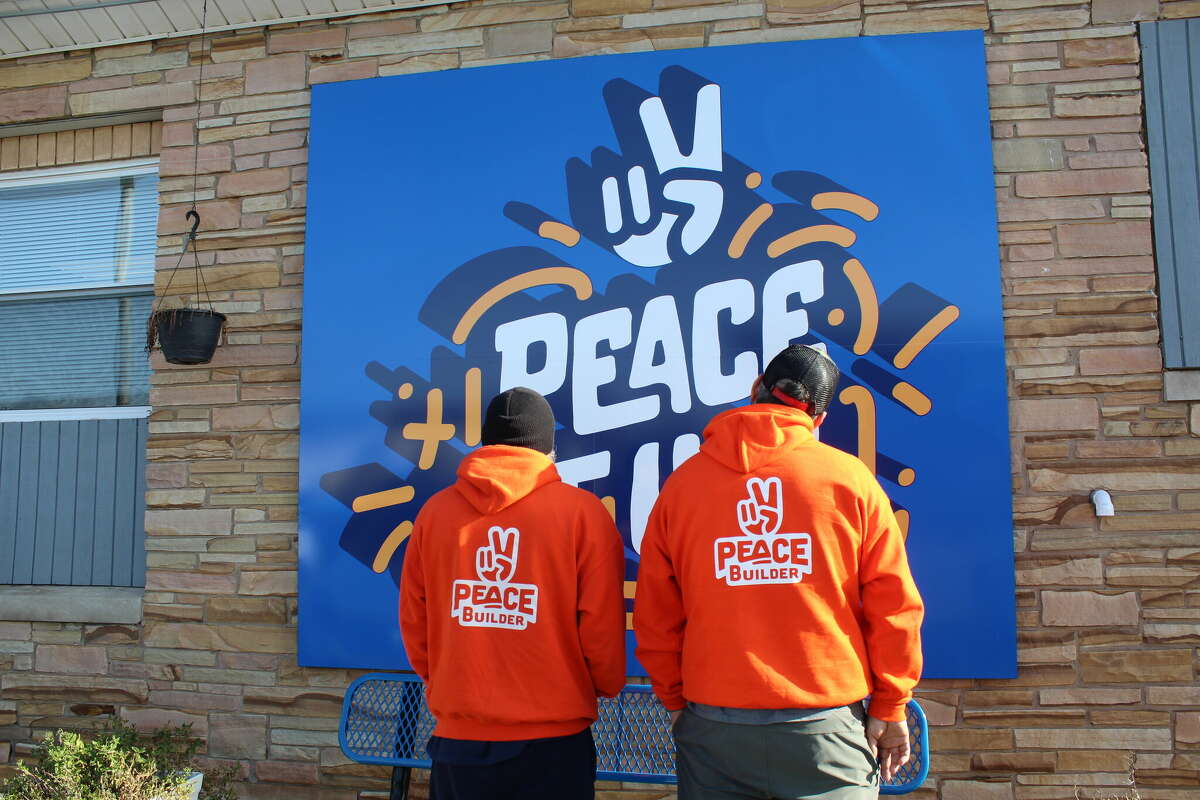 'Peace builders' help Hartford youths heal as homicides climb