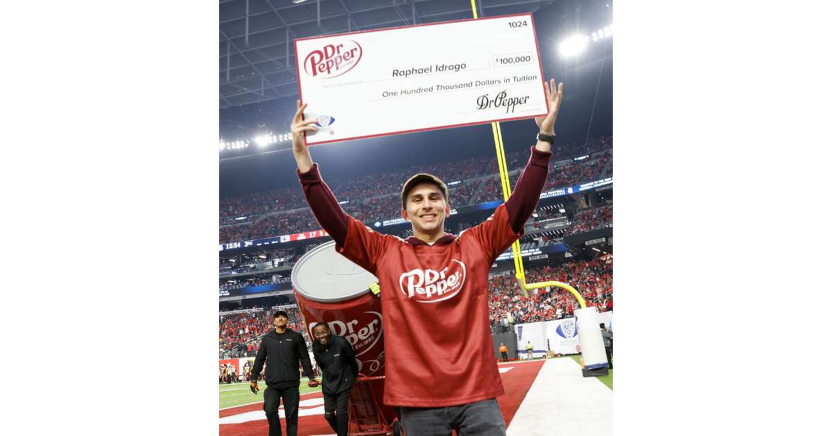 Raphael Idrogo won the Dr Pepper Tuition Toss on Friday, December 2, during the Pac-12 Conference title game. 