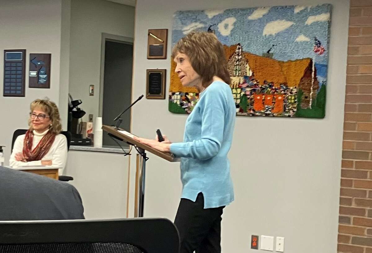 County Connection of Midland President Lyn Knapp, right, presents an update on the public transportation service to the Midland County Board of Commissioners on Tuesday, Dec. 6, 2022, at the County Services Building in Midland.