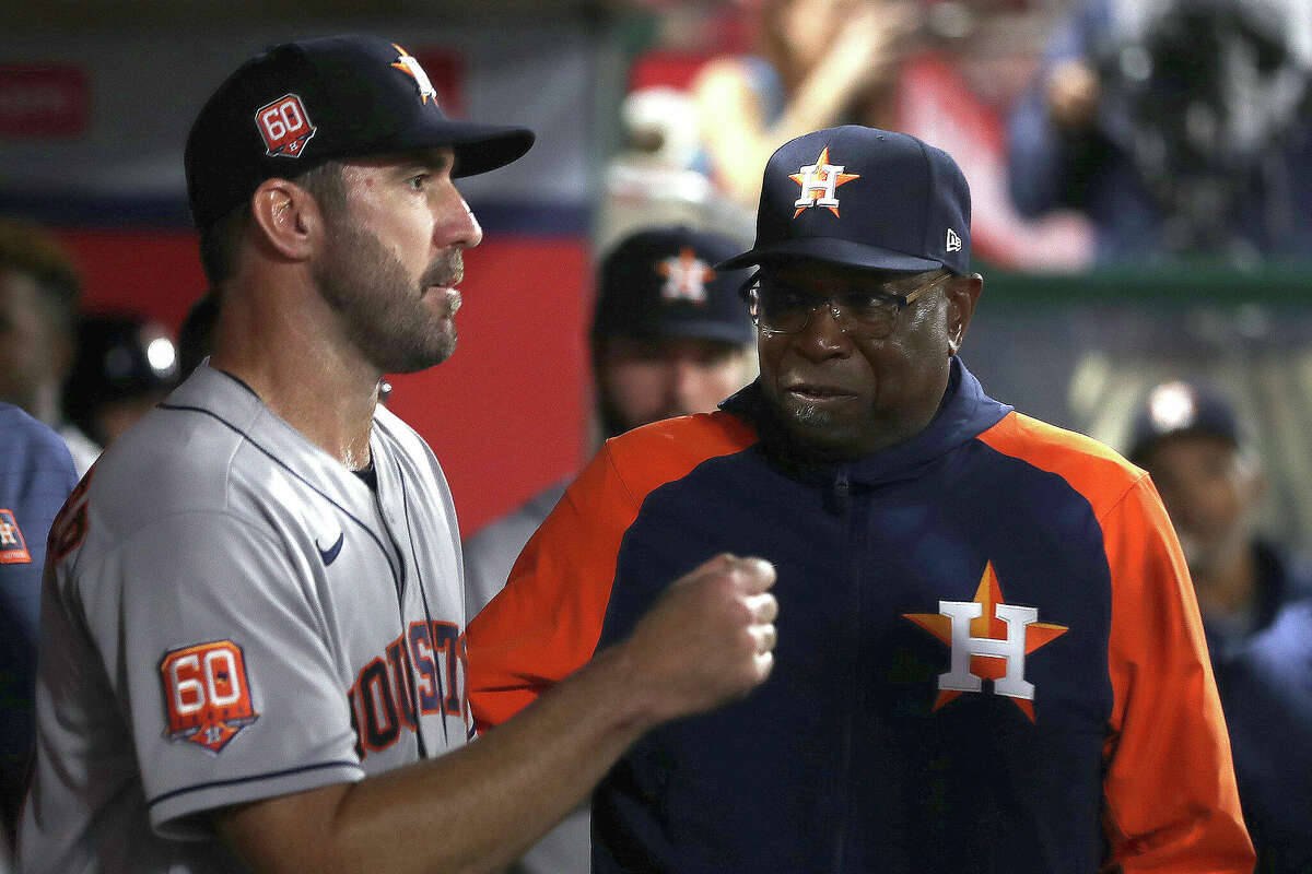 Justin Verlander rejoins Houston Astros in New York after trade