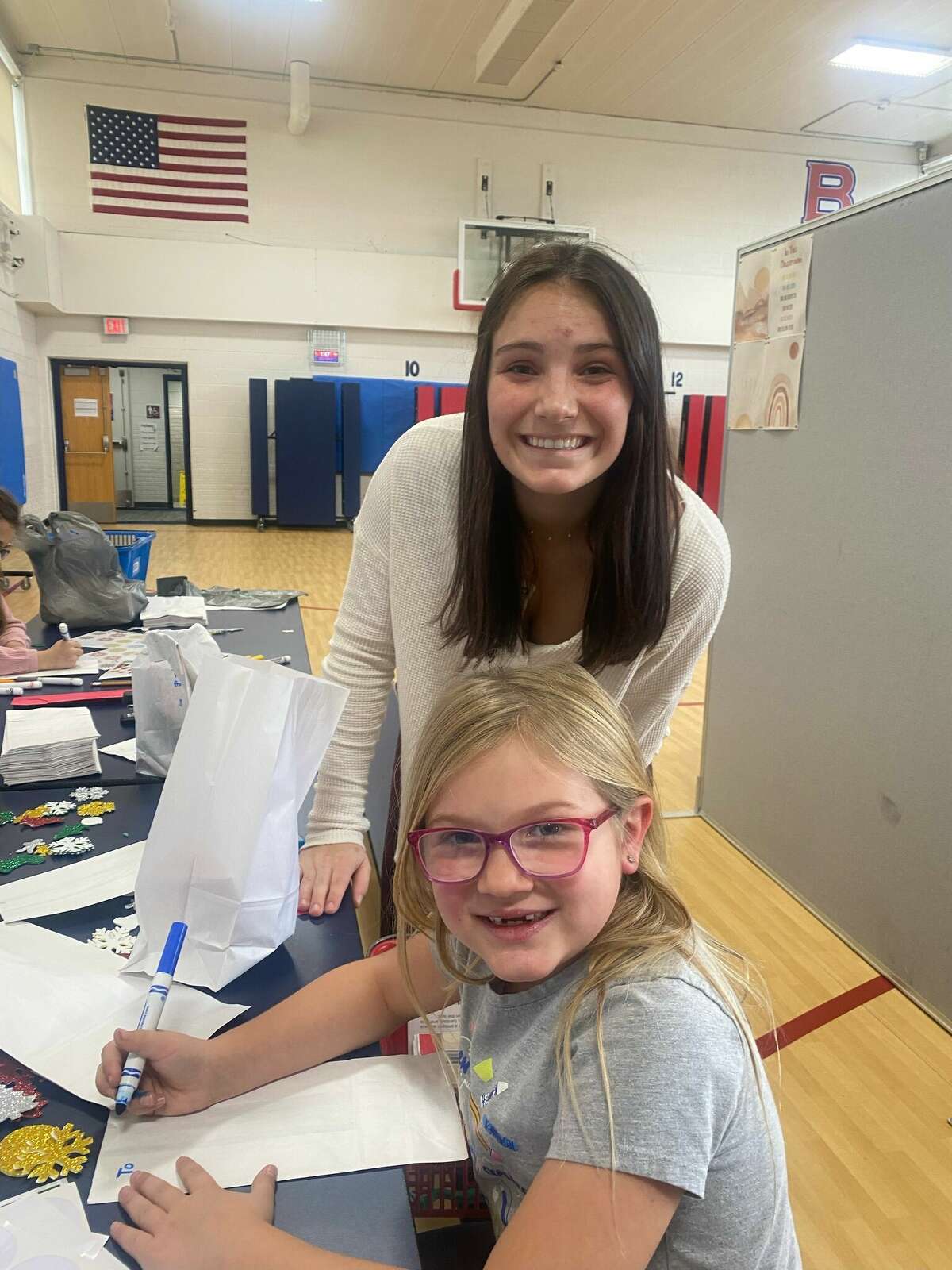 Big Rapids student council help Riverview Elementary holiday shop