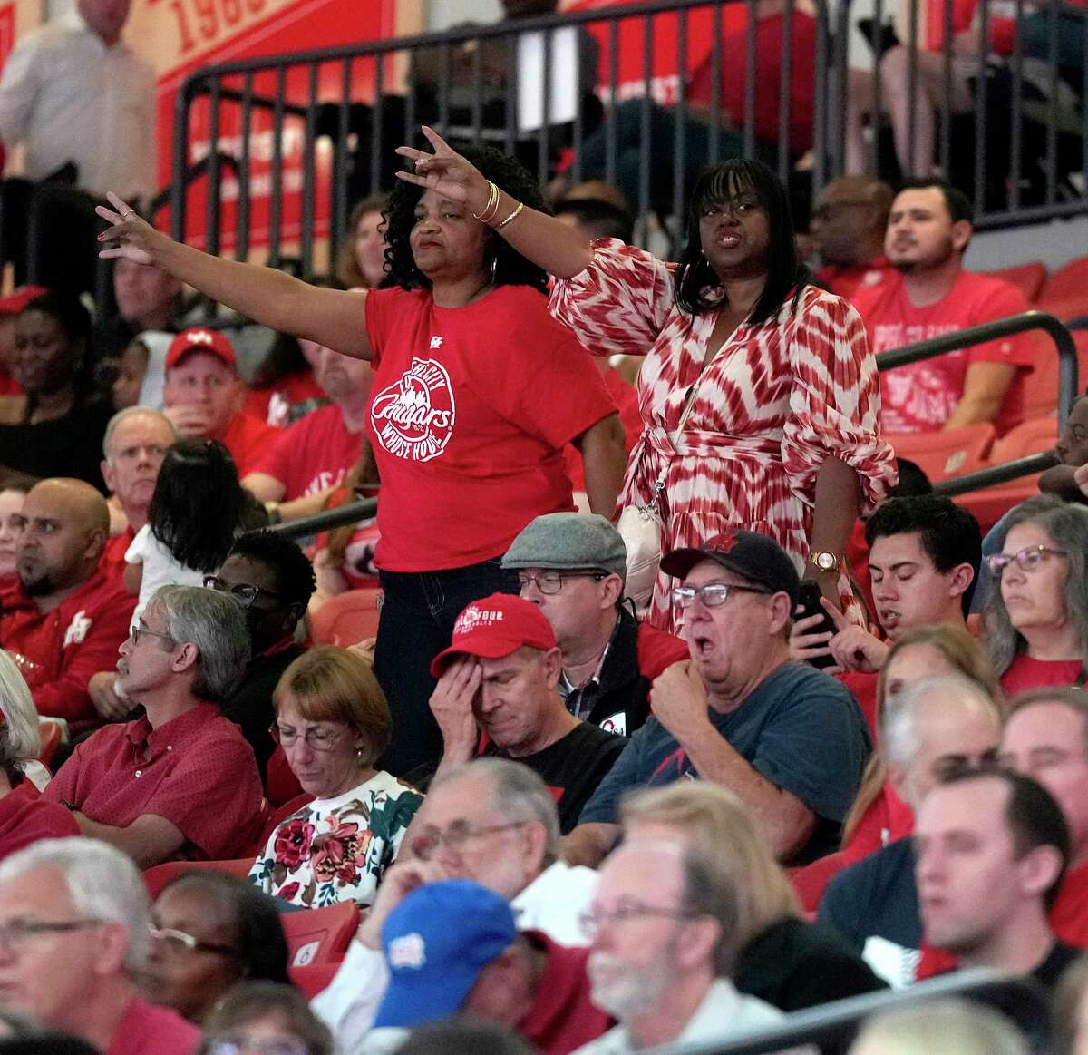 Houston Cougars basketball: Marcus Sasser departs with eye injury