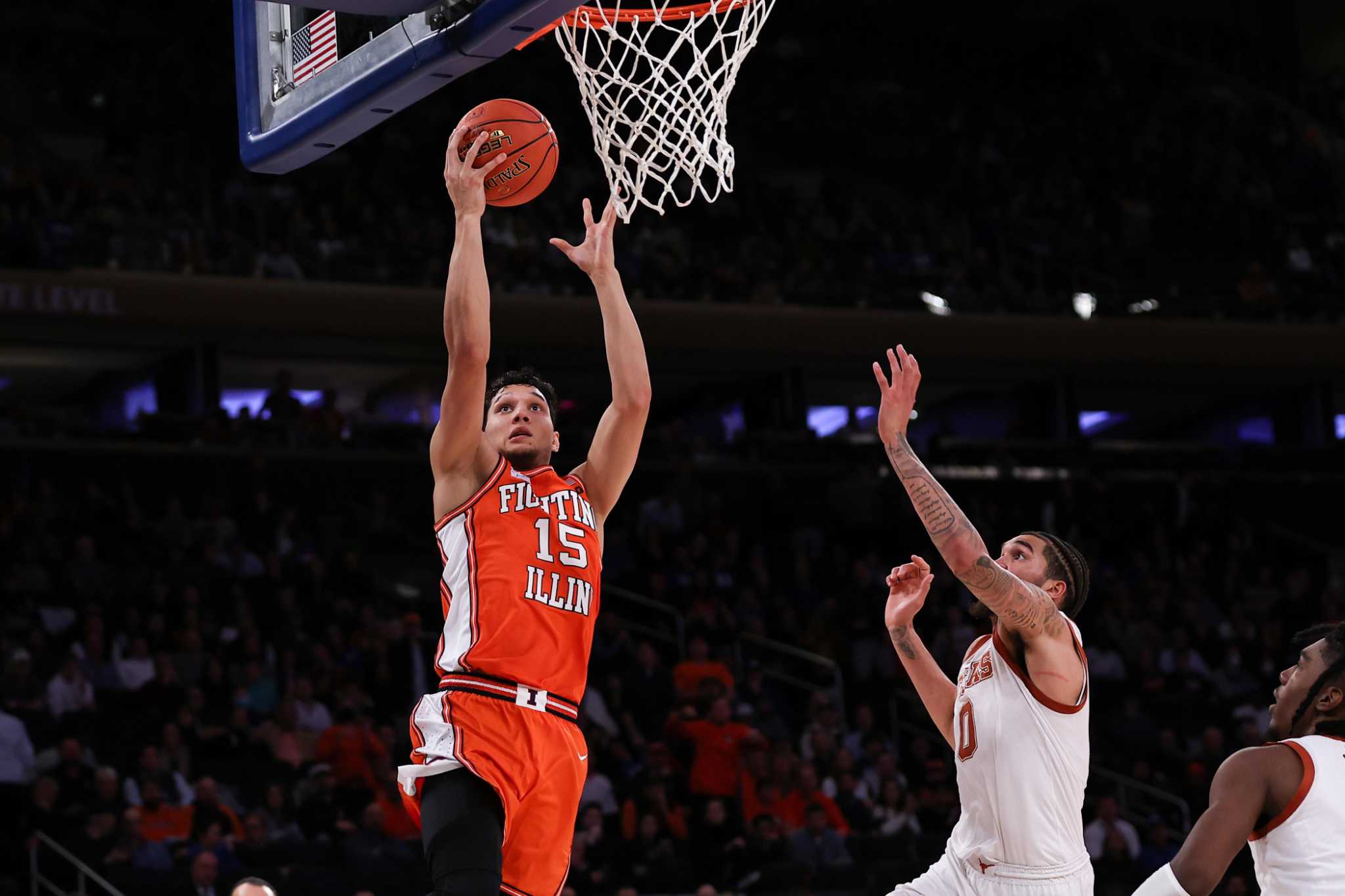 College basketball: No. 17 Illinois hands No. 2 Texas first loss ...