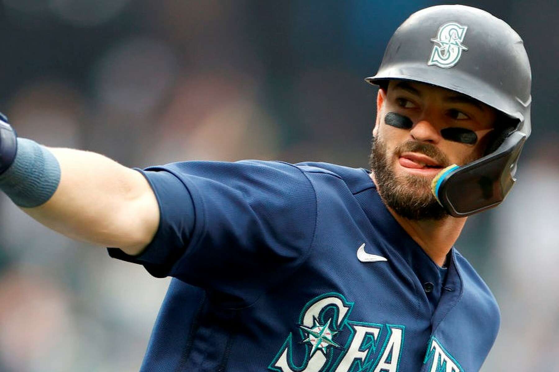 San Francisco Giants agree with Mitch Haniger on 3-year, $43.5M deal - ESPN