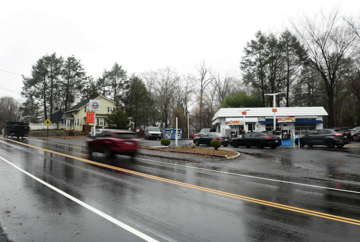 A Gulf gas station on High Ridge Road in Stamford, Conn., photographed on Wednesday, Dec. 7, 2022. Properties in the neighborhood of Perna Lane have failing septic systems. The first phase of a sewer project will involve properties on the east side of High Ridge Road between Perna Lane and the Merritt Parkway.