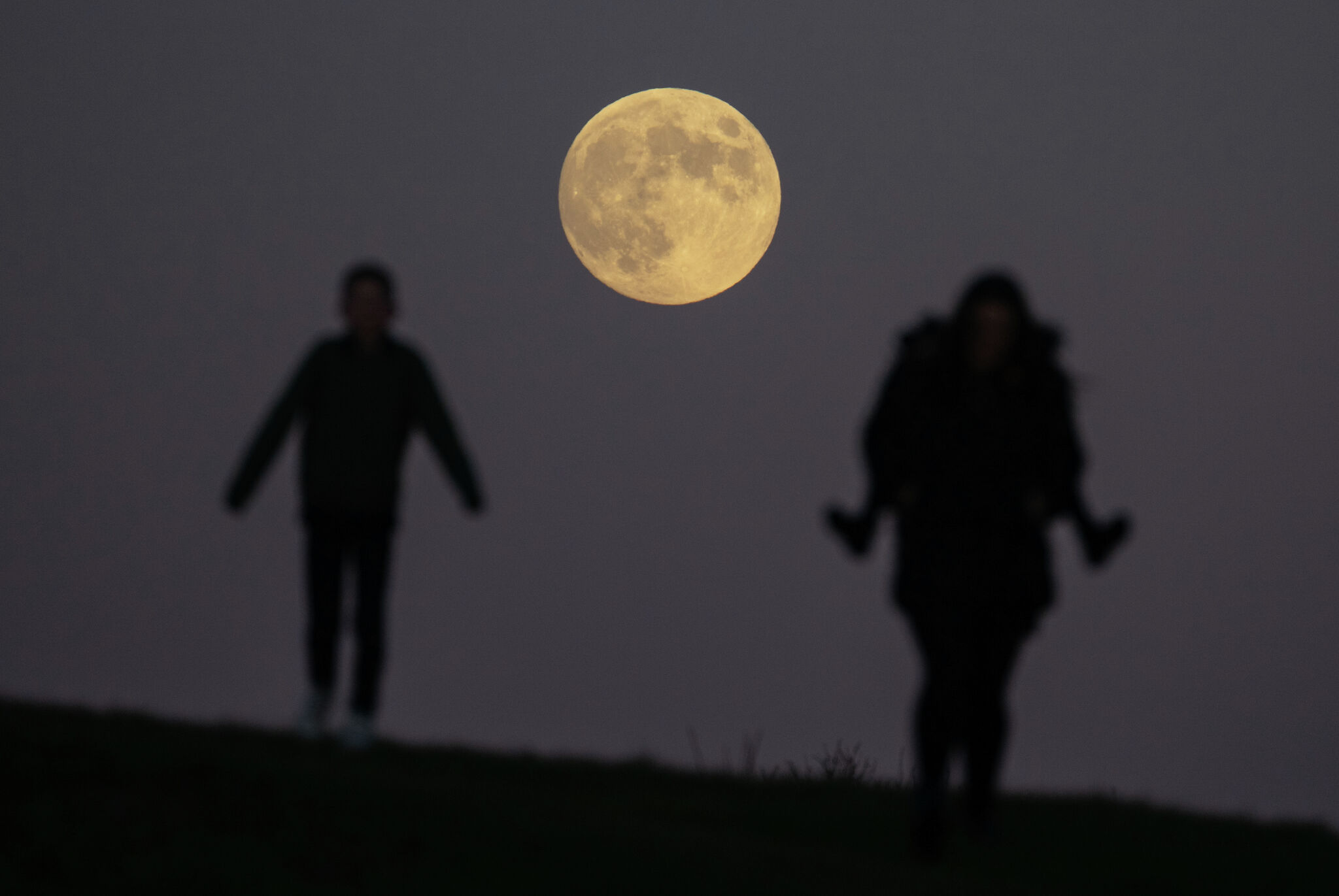 Last full moon of 2022 with a mars opposition and eclipse to add