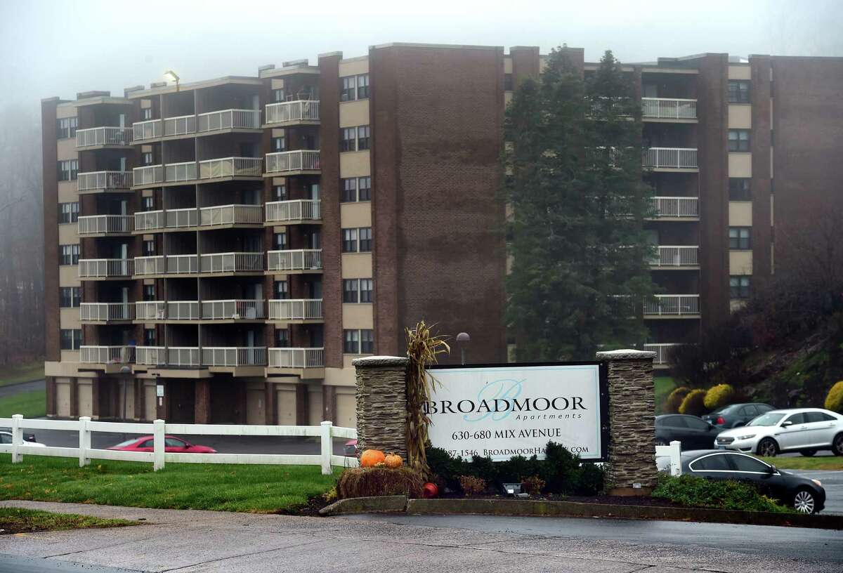 Broadmoor residents, others seek to join Hamden Tenants Union, rep says