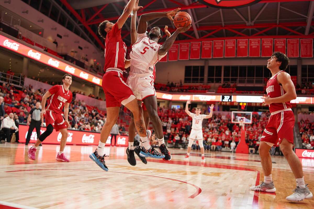 fairfield-vs-sacred-heart-ncaa-men-s-basketball-game