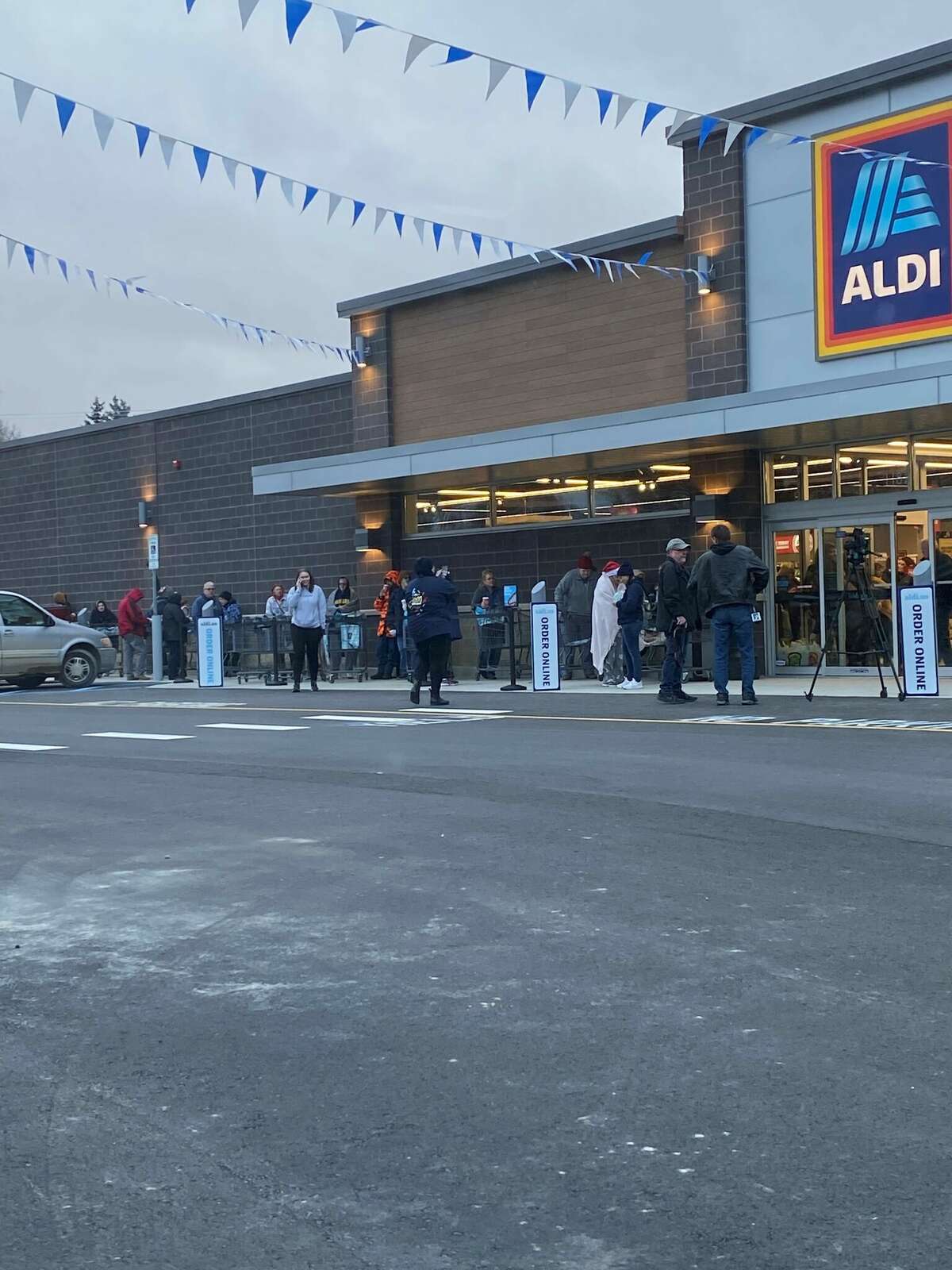 Residents and customers woke up bright and early to shop at the new Aldi store in Caro. 