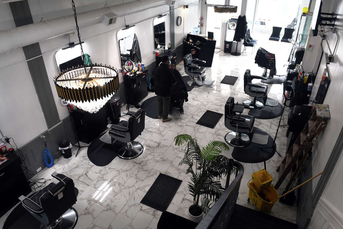 New salon offers upscale service in Downtown Bridgeport