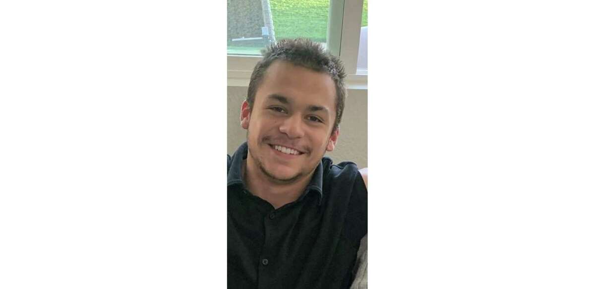 16岁的丹特·德拉托雷的照片，官方称他在普莱塞县休息站失踪。