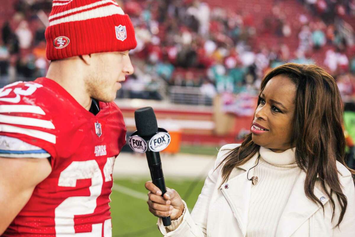 How Pam Oliver's NFL reporting career has taken on a second life