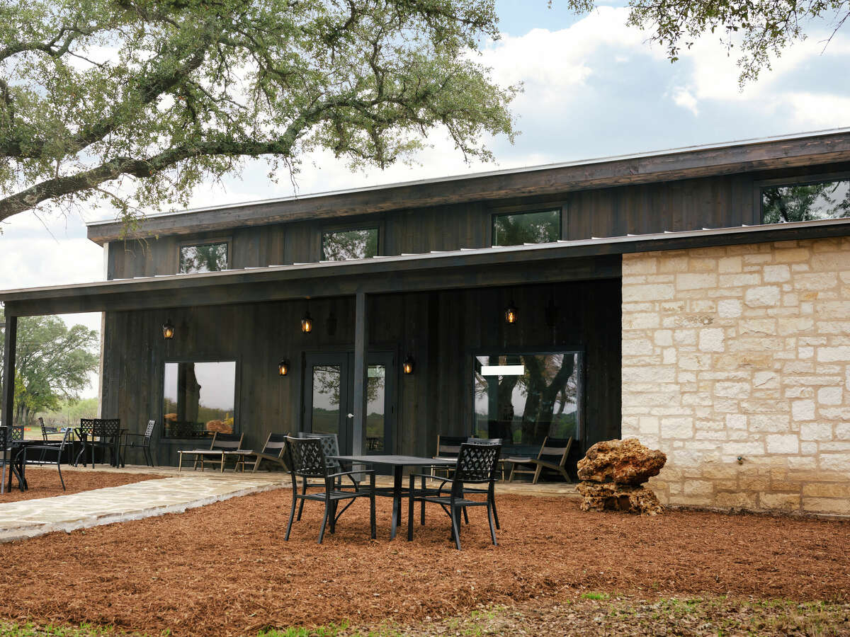 Texas Hill Country winery opens Johnson City tasting room