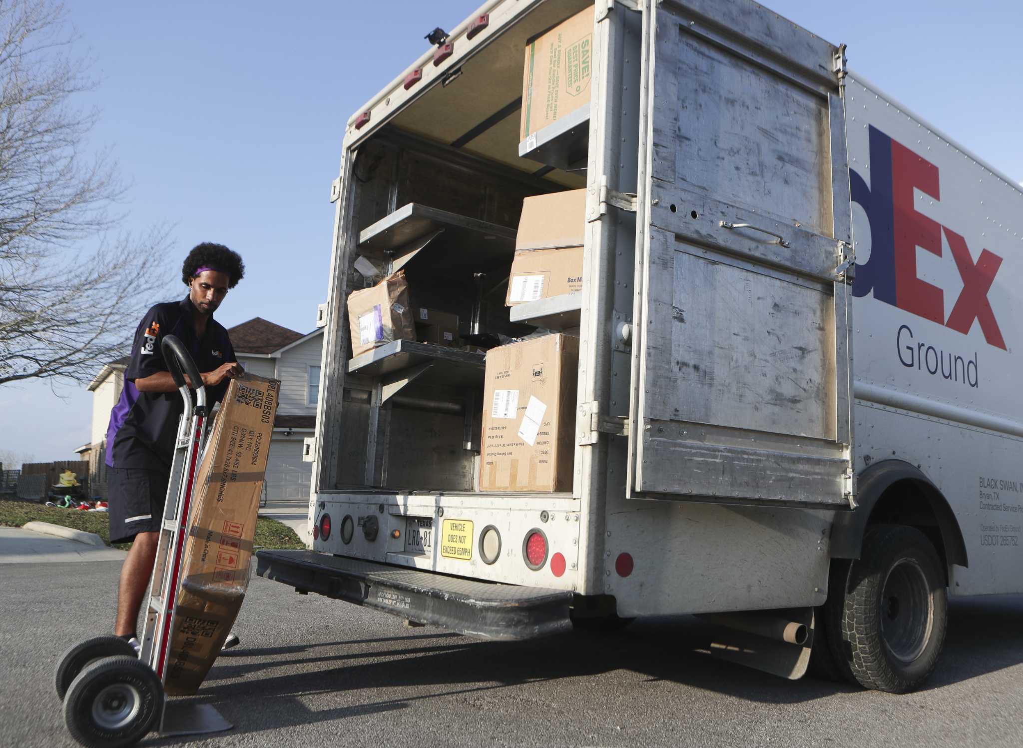 MoCo FedEx driver known for acts of kindness surprised with $3,000