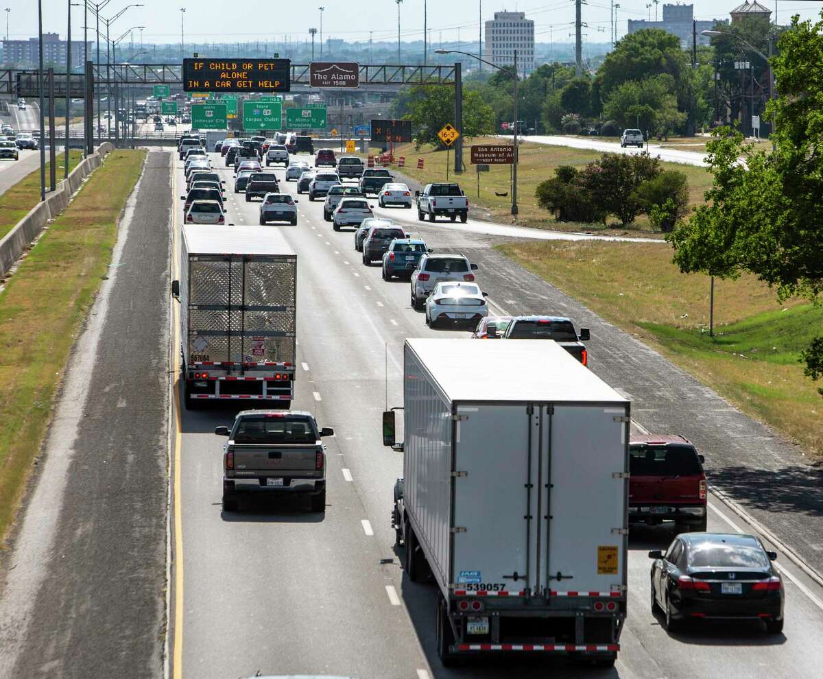 San Antonio is “part of the overall growth engine of Texas — that I-35 corridor,” an economist told the North San Antonio Chamber of Commerce last week. He says the city is well positioned to ride out recession.