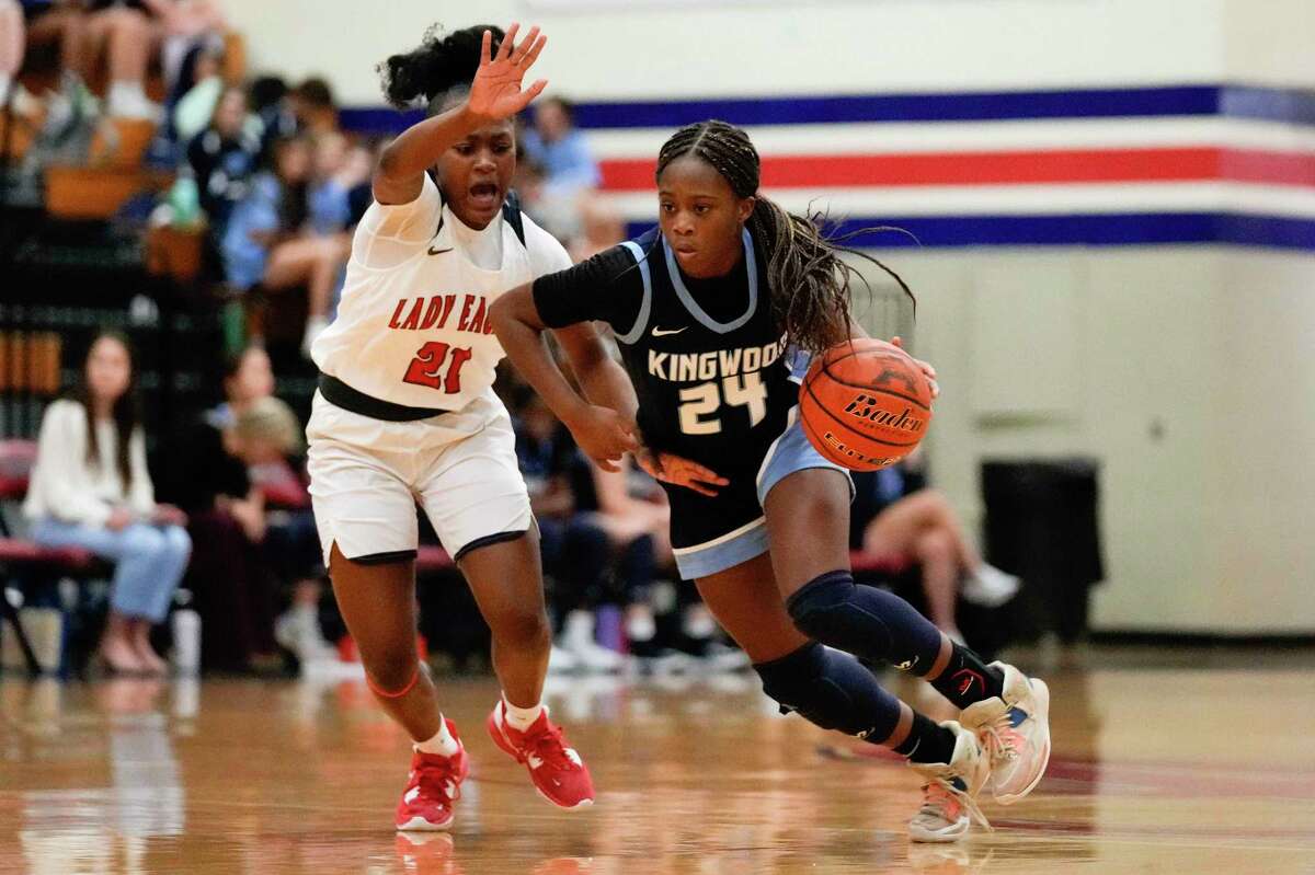 Kingwood Mustangs rout Atascocita Eagles in district opener