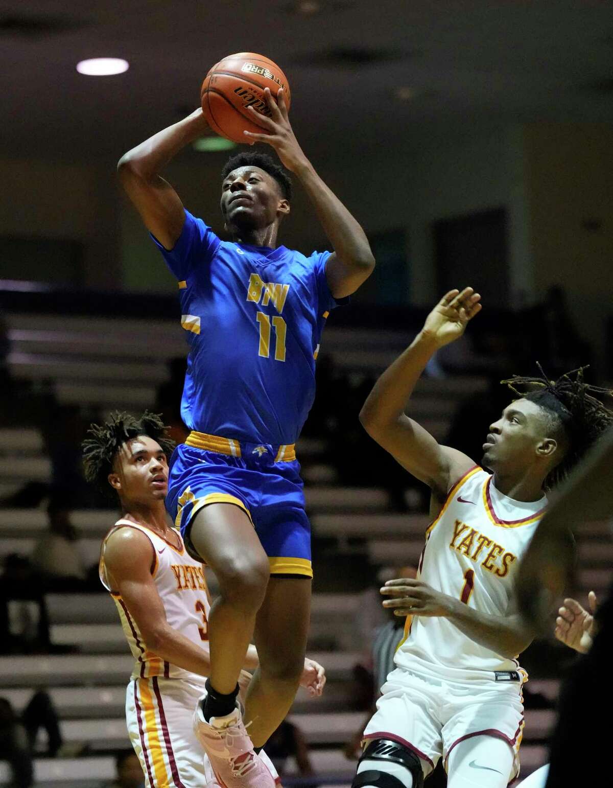 Washington Eagles bounce back by rolling past Yates Lions