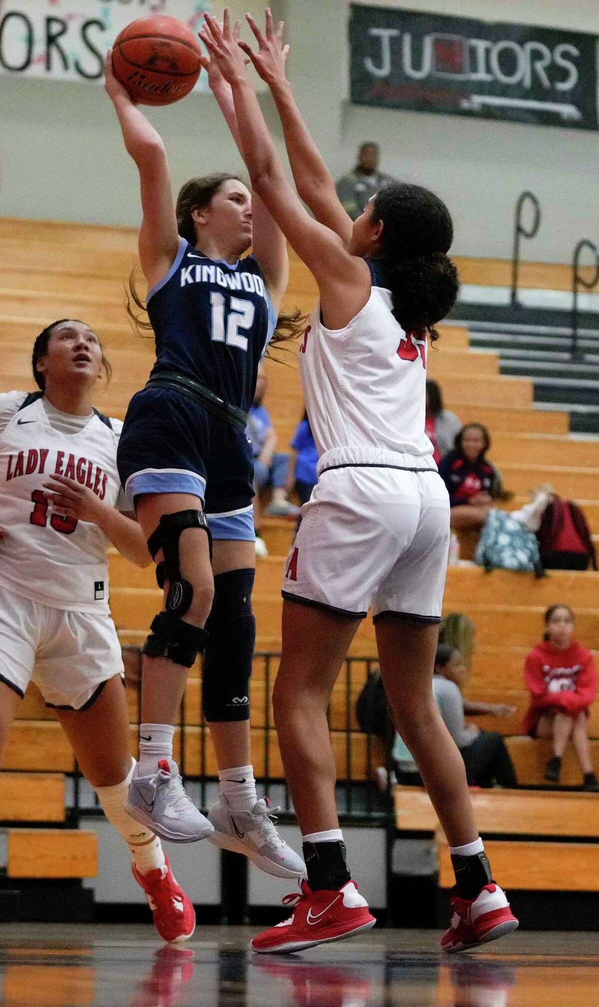 Kingwood Mustangs rout Atascocita Eagles in district opener