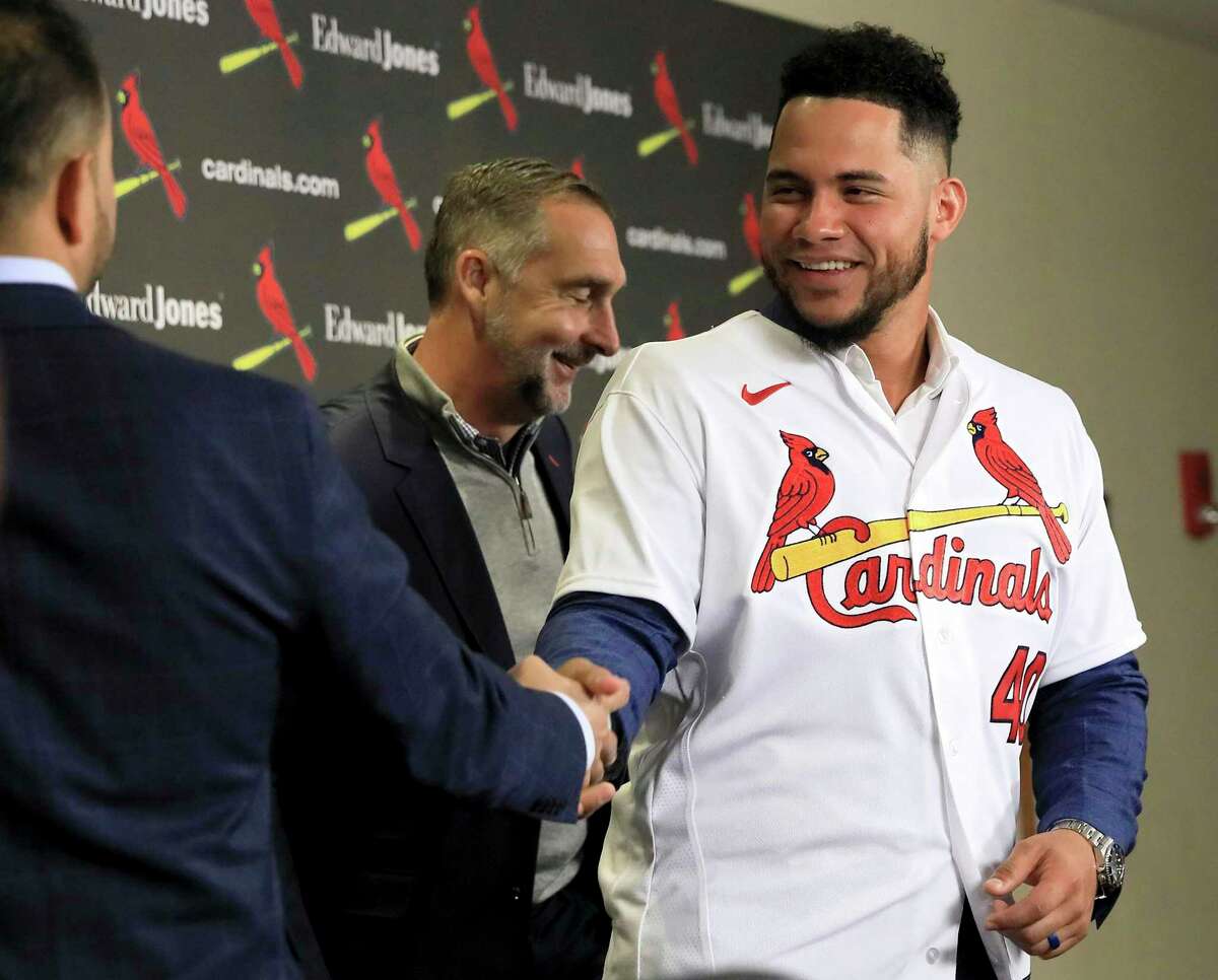 Baseball notes: Willson Contreras' deal with Cardinals becomes