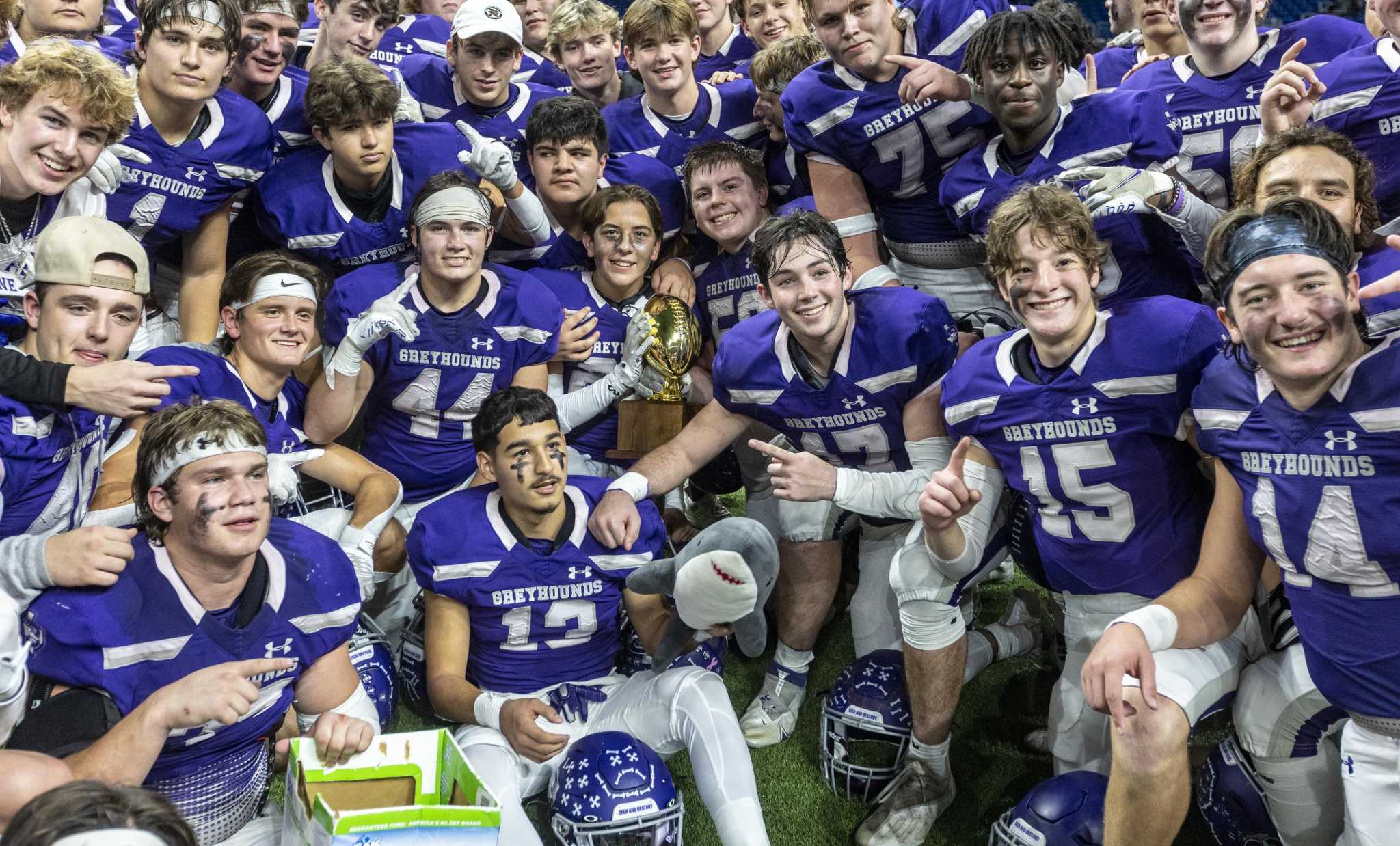 Boerne Greyhounds football prep for first state title game