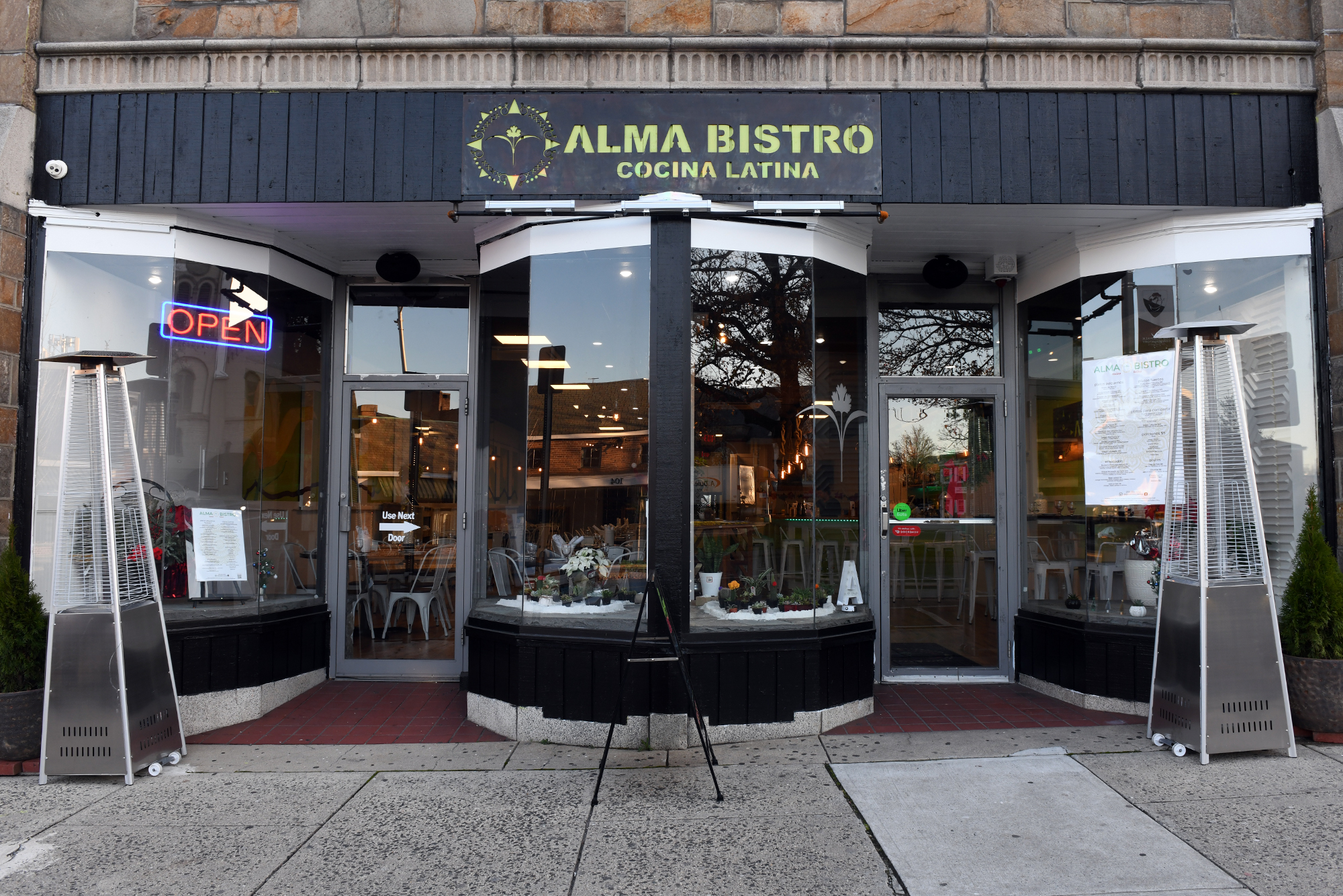 in a Bistro, Nuevo-Latino restaurant, Alma opens Norwalk