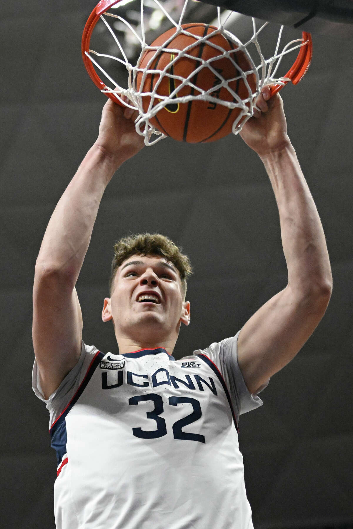 Donovan Clingan ready for Big East after leading UConn past LIU