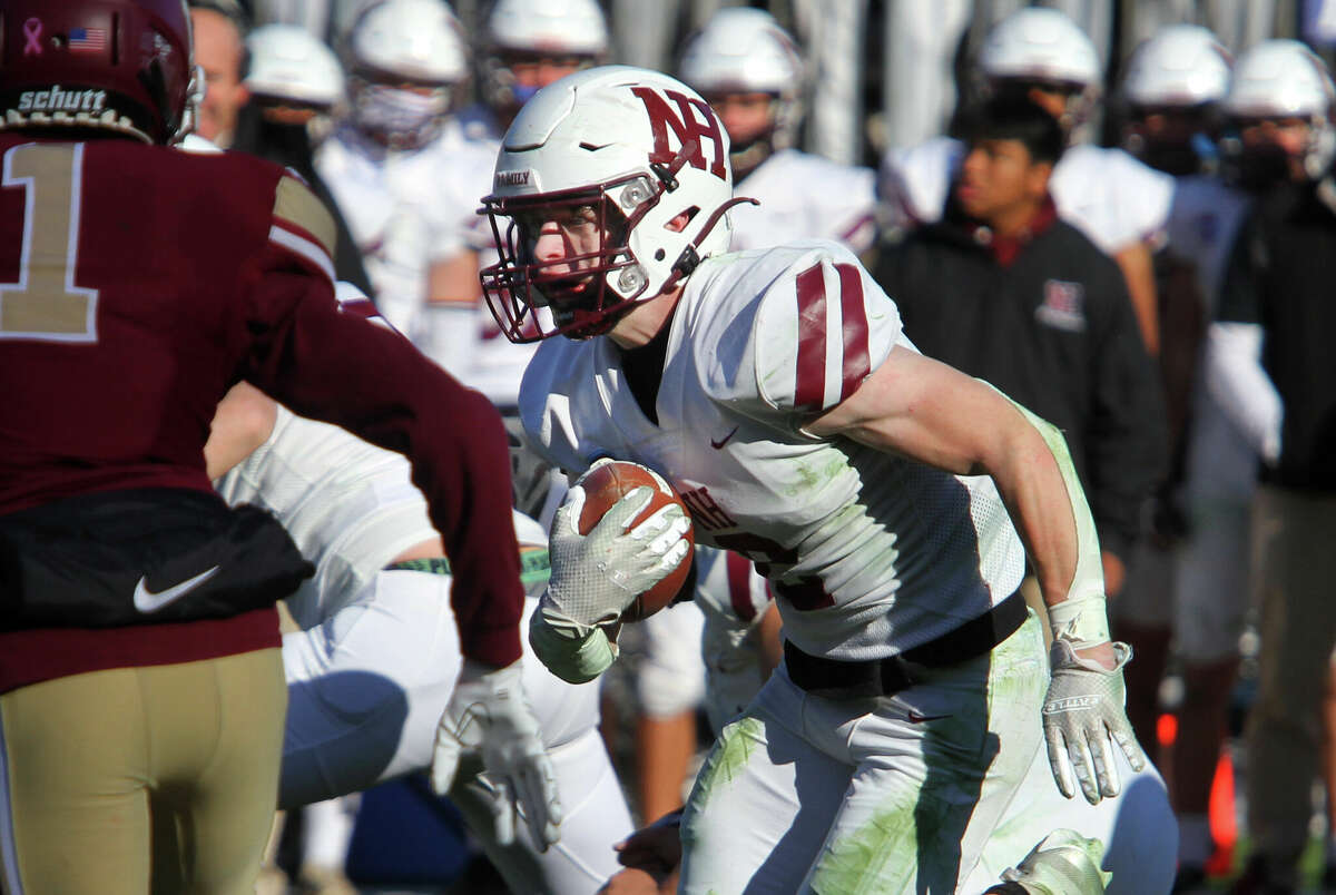 North Haven Beats Killingly In Class MM CT High School Football Final