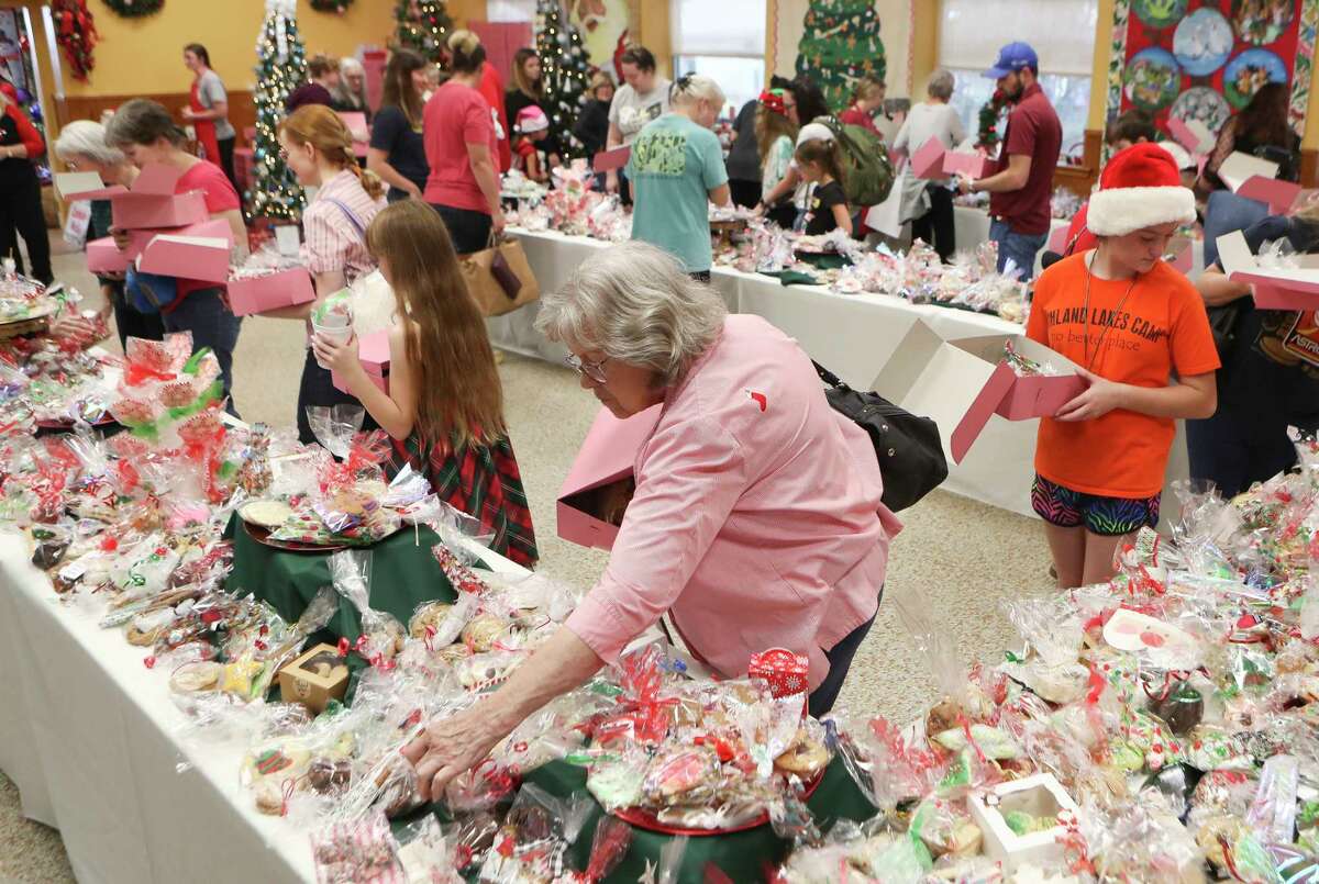Parade, cookie walk and home tour highlight Montgomery holiday season