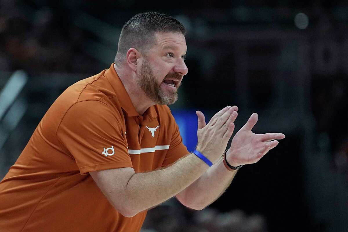 Texas basketball coach, McCullough grad Chris Beard suspended after assault  charge