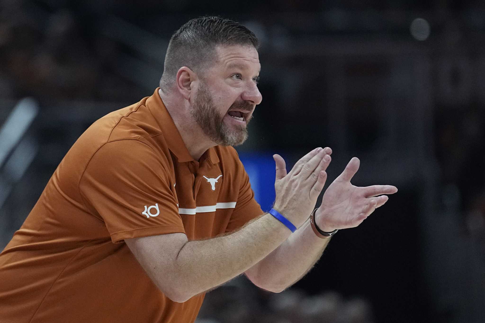 Texas basketball coach, McCullough grad Chris Beard suspended after assault  charge