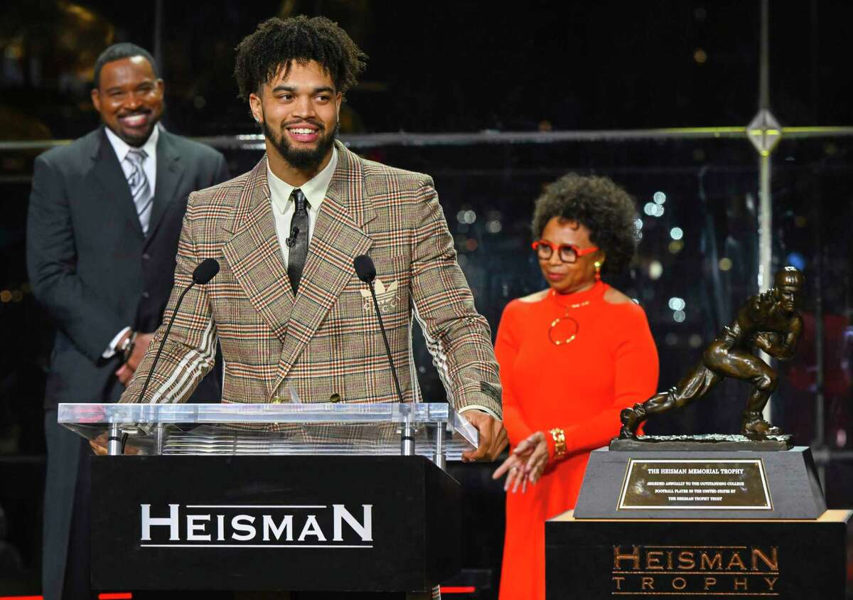 USC's Caleb Williams Wins Heisman After Leading Trojan Turnaround