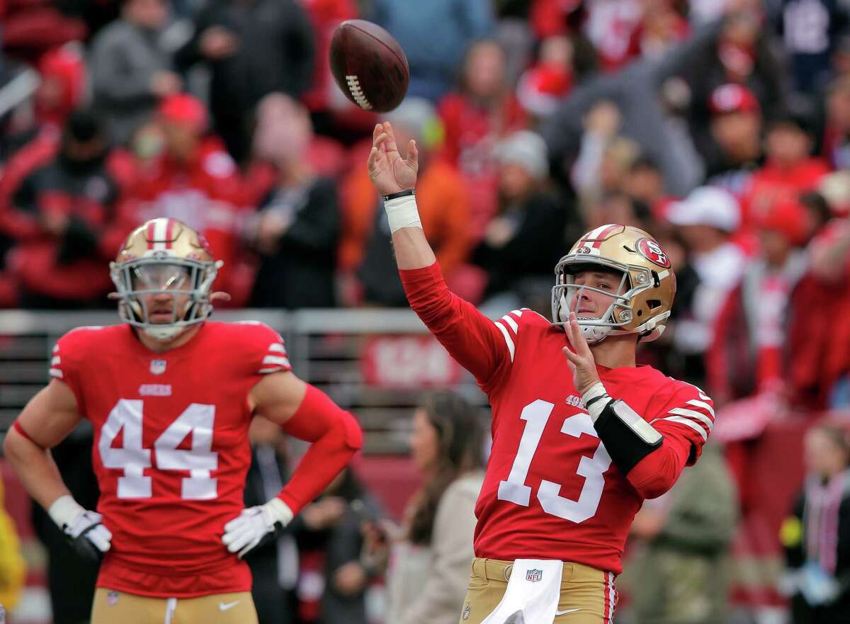 49ers offense is in high gear; Observations from 35-7 win over Tampa Bay