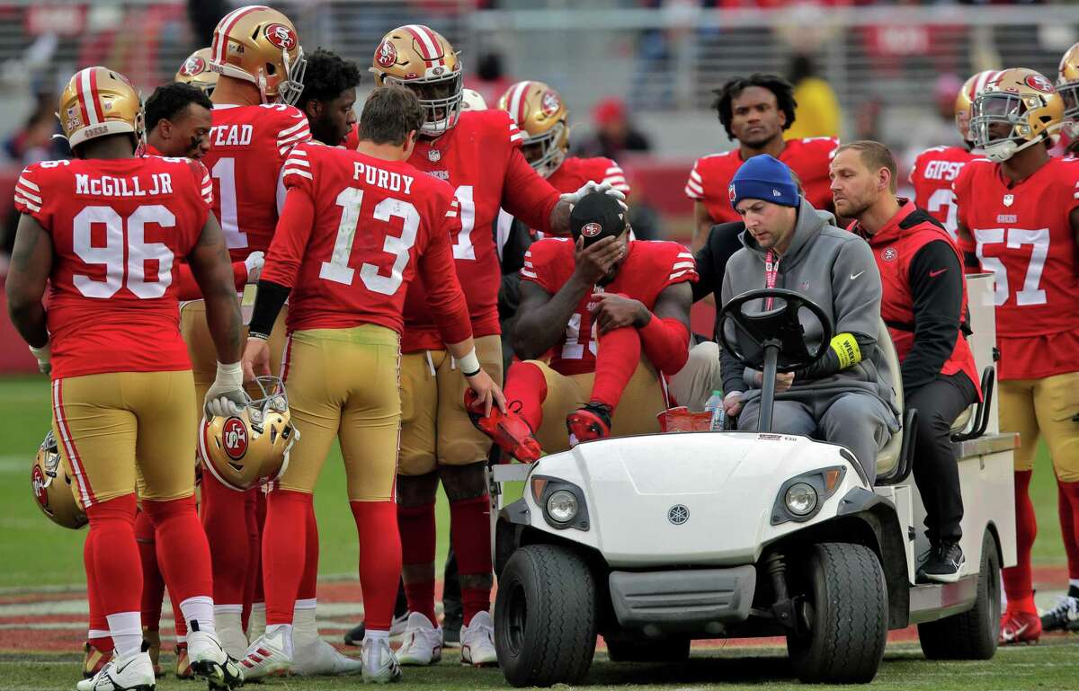 Deebo Samuel injury: 49ers WR carted off field during game vs