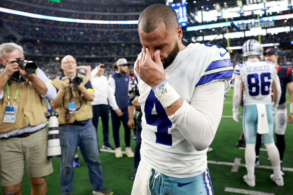 Dallas Cowboys roasted by internet after loss to Packers