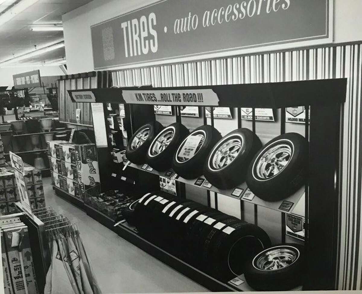 Throwback Kmart kicks off South Saginaw business boom