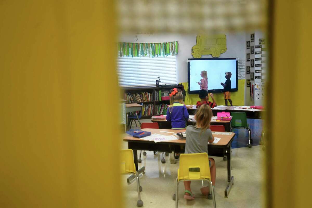 Spurger elementary students get to work in their classroom Wednesday, Sep. 7. Kim Brent/Beaumont Enterprise