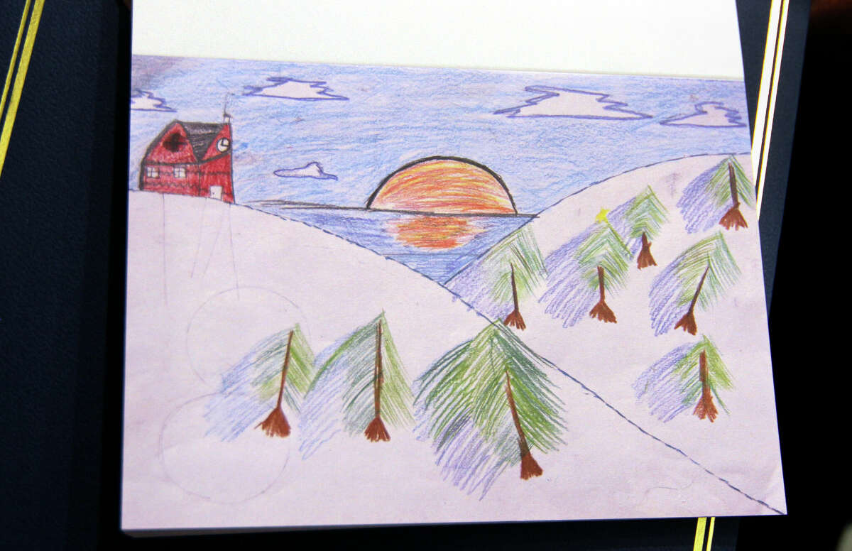 Stamford mayor, superintendent use studentmade holiday cards