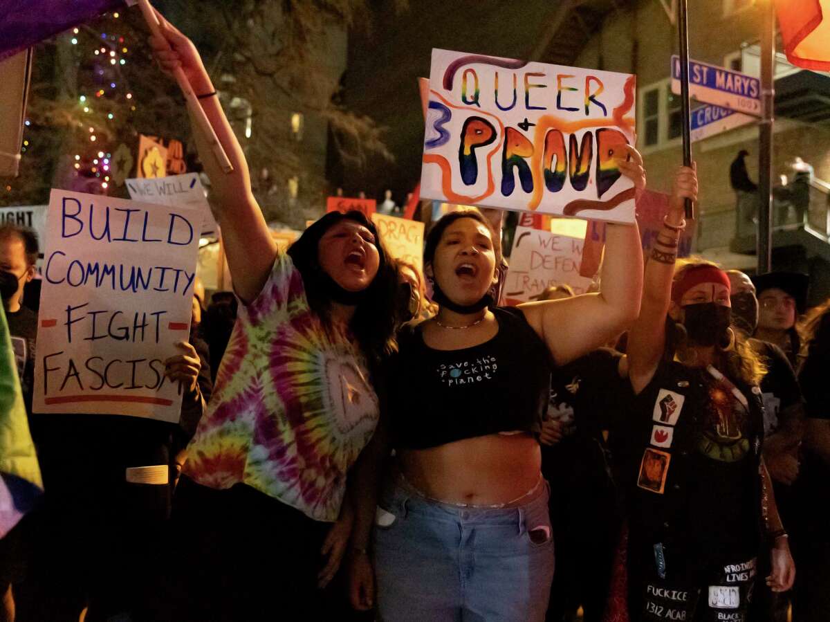 San Antonio Drag Show Protests, Counter-protests Get Heated