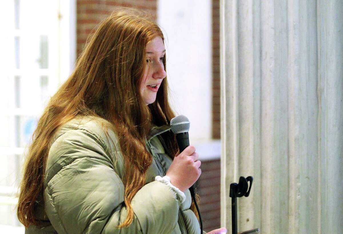 Stamford vigil honors Newtown victims, protests gun violence