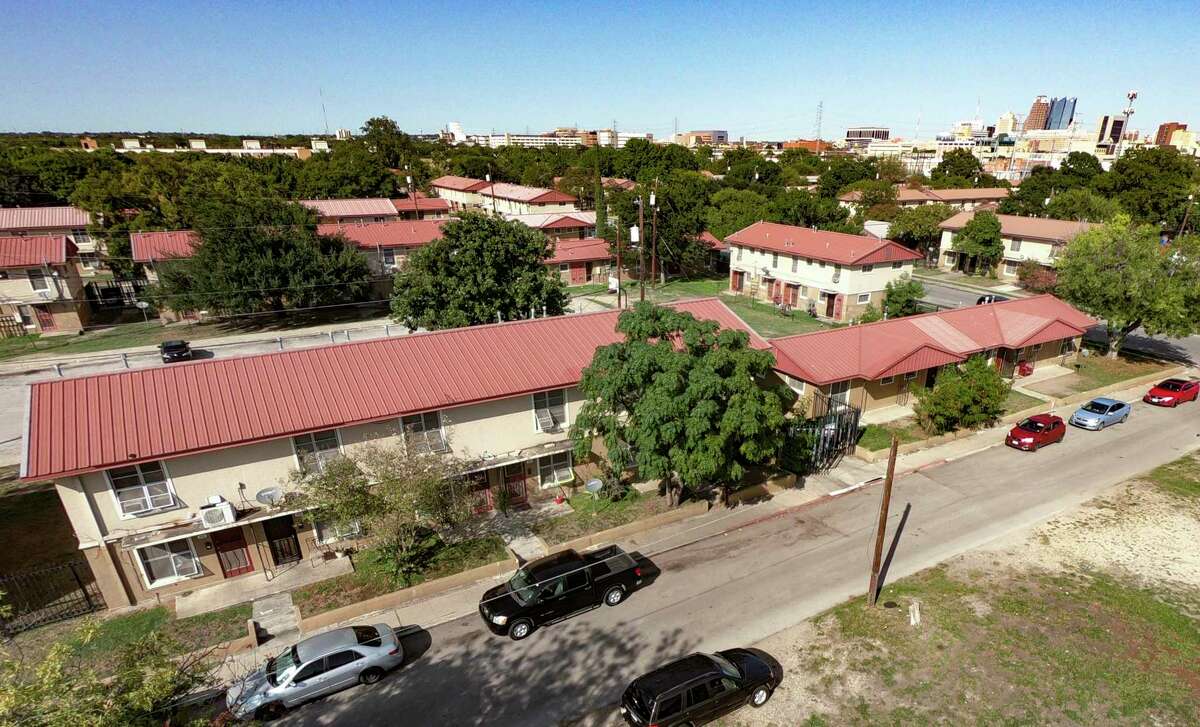 The Alazan Courts, San Antonio's first public housing complex, was built in 1939 and people, mostly Mexican-Americans, began to move in during 1940.