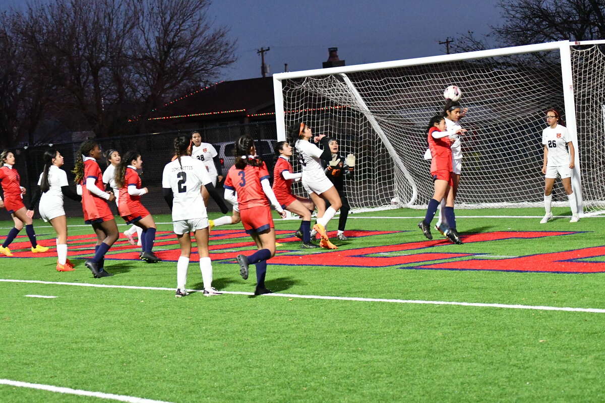 The Plainview Lady Bulldogs competed in their inaugural match in program history Tuesday night against Dumas. 