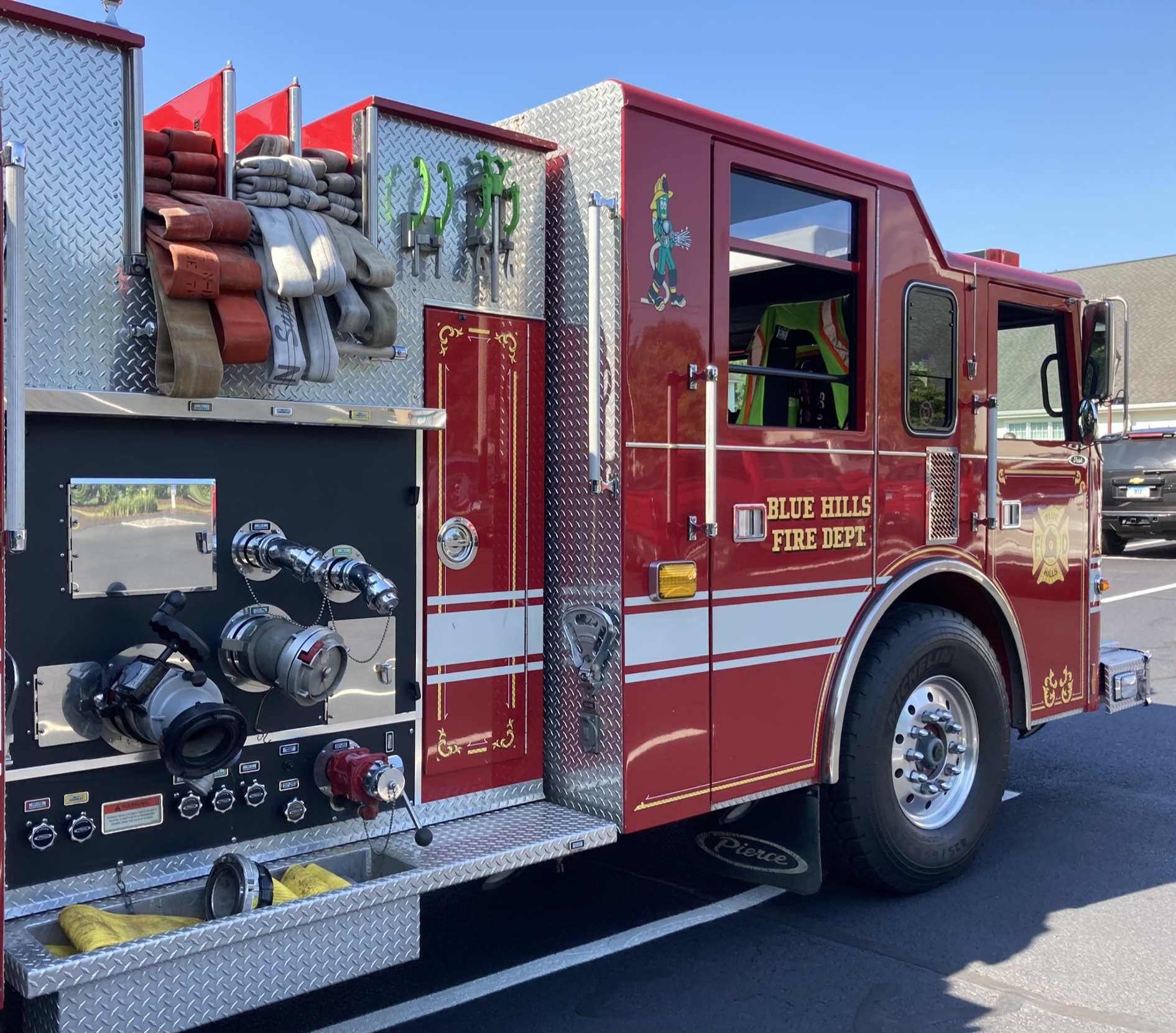 Titanium fire evacuates Bloomfield metal manufacturer, chief says