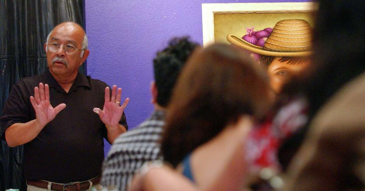 Artist Jose Esquivel speaks about the book "Triumph of Our Communities: Four Decades of Mexican American Art" in 2005 at the Gallista Gallery Art Complex.